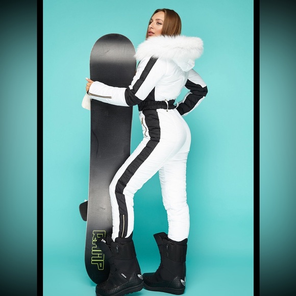 Women’s white onepiece ski snowsuit - Picture 4 of 4